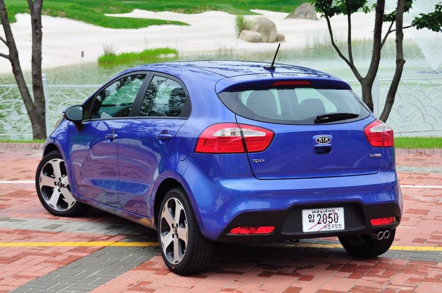  Kia Rio 5-Door 2012 года  (фото 17 из 39)